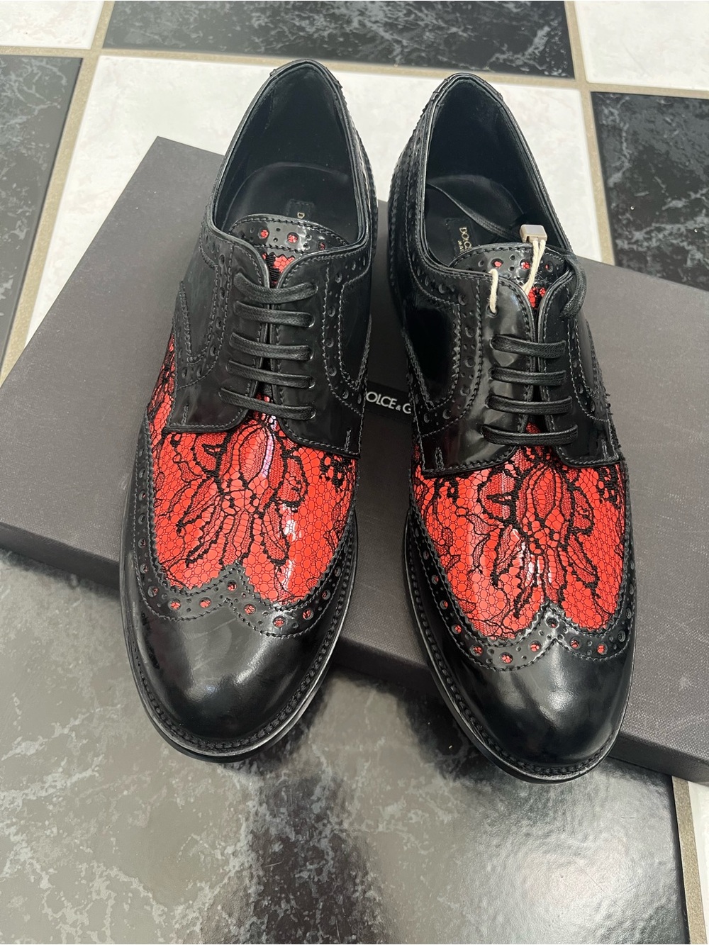 NIB 100% AUTH Dolce & Gabbana Black & Red Lace Wingtip Derby Shoes Sz 36